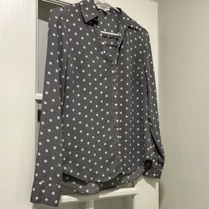 Express Portofino Short Slim Fit Polka Dot Button-Up in Gray and White XS